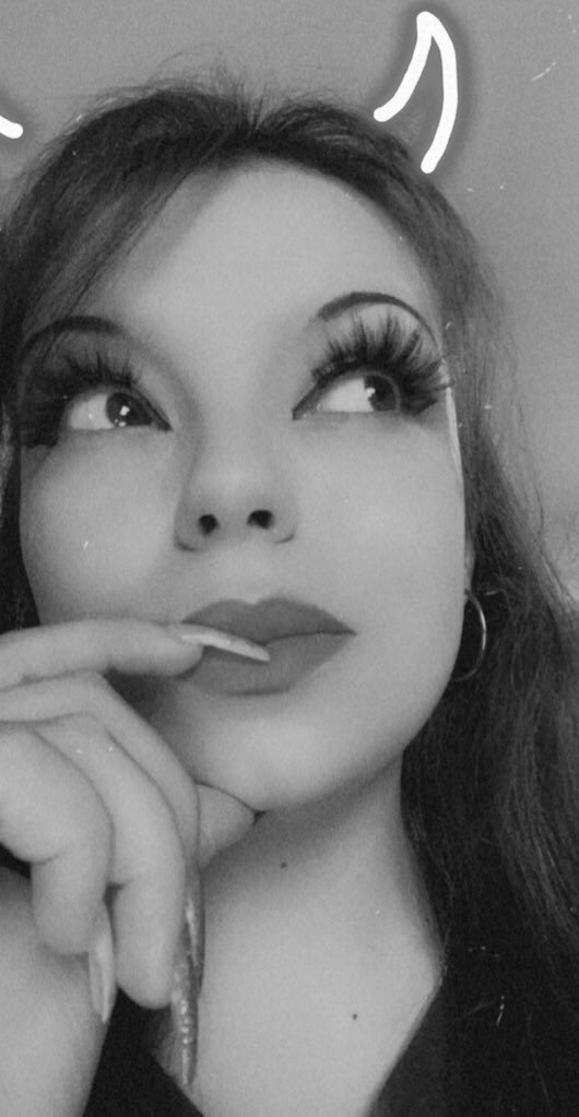 Nessieee222 (@nessieee222), OnlyFans creator