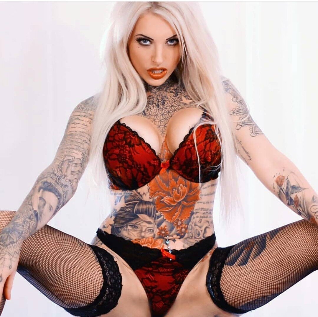 Nevaeheaven (@nevaeheaven), OnlyFans creator