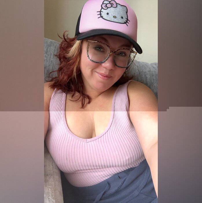 Nevaehlynne (@nevaehlynne), OnlyFans creator