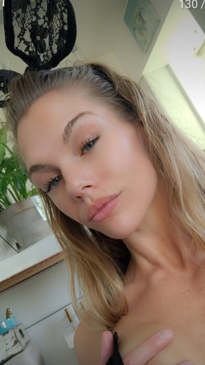 Nicola4u (@ni_cola_4u), OnlyFans creator