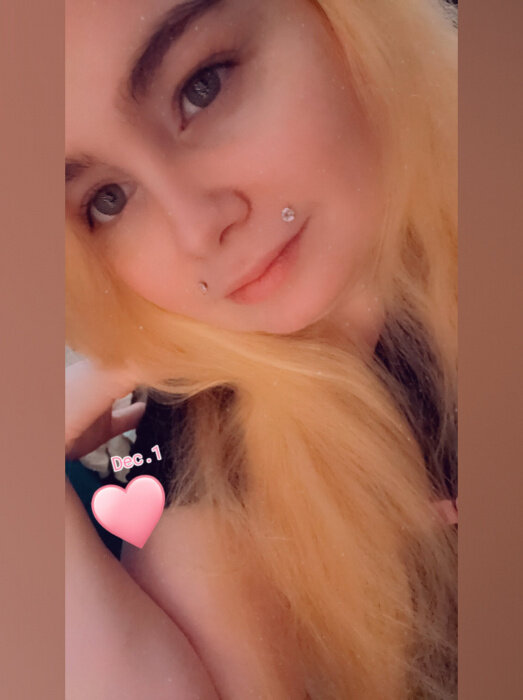 Nia (@niacatxpaid), OnlyFans creator