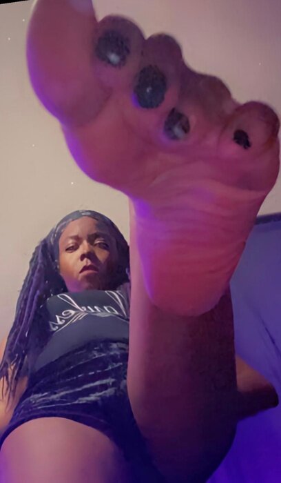 Nickiaries (@nickiaries), OnlyFans creator
