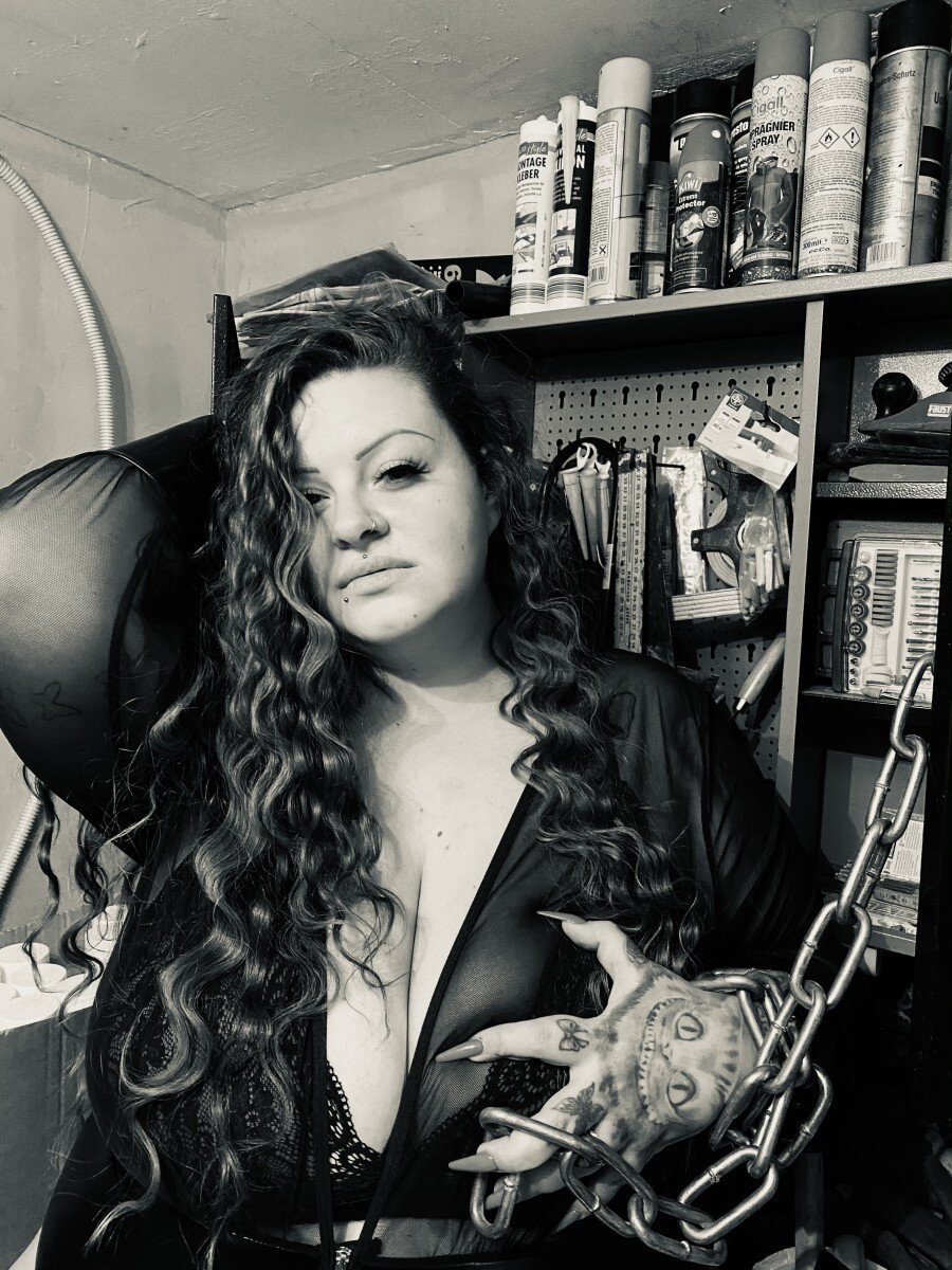 Nickibig (@nickibig), OnlyFans creator