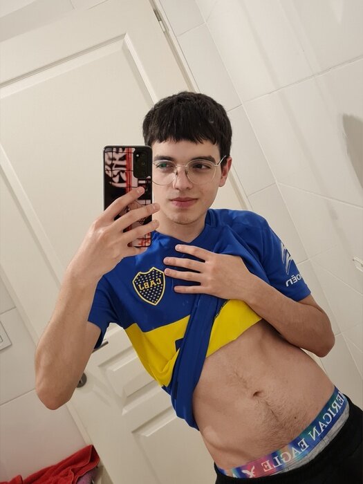 Nico18twinkg (@nico18twinkg), OnlyFans creator