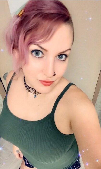Nicole (@nicole9volt), OnlyFans creator