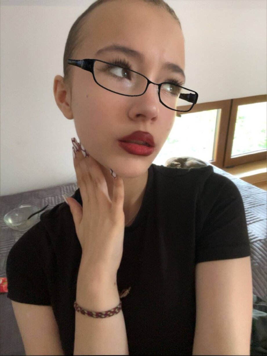 Nicole (@nicole_jelly), OnlyFans creator