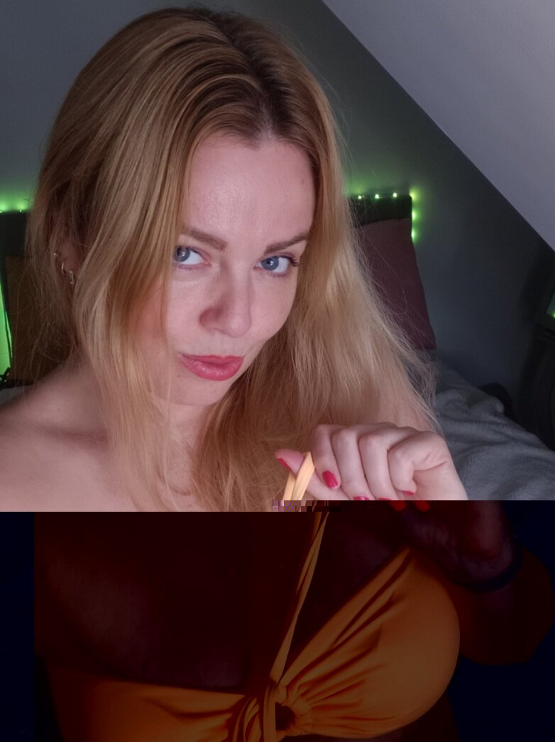 Nicolelinharts (@nicolelinharts), OnlyFans creator