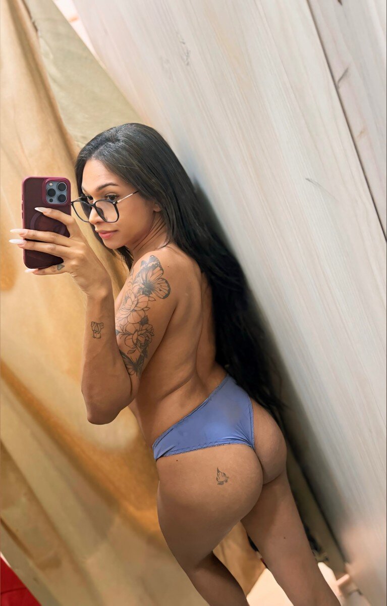 Nicolepietra (@nicolepietra), OnlyFans creator