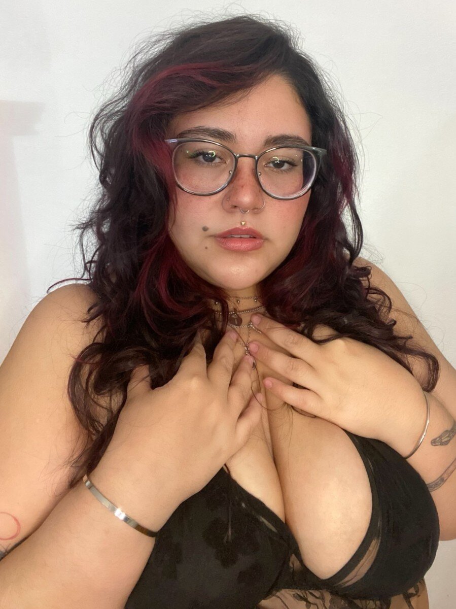 Nicoralys (@nicoralys), OnlyFans creator