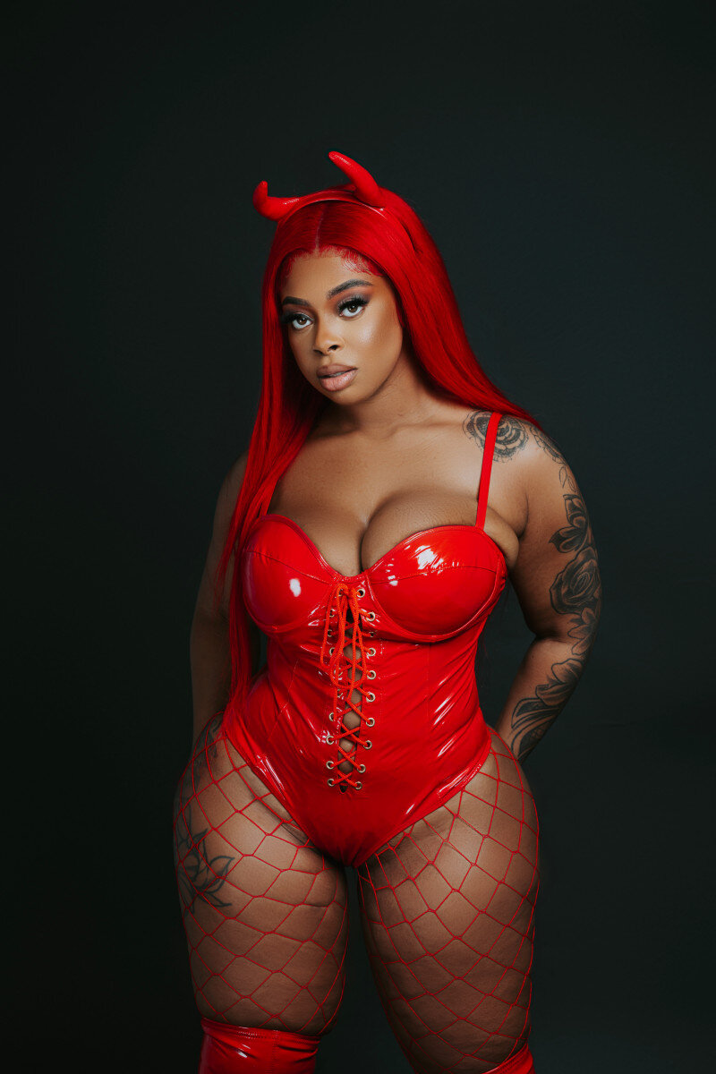 Niemoneyy (@niemoneyy), OnlyFans creator