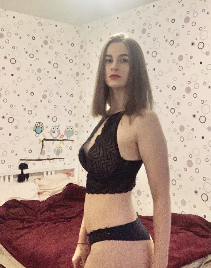 Nikaberry0 (@nikaberry0), OnlyFans creator