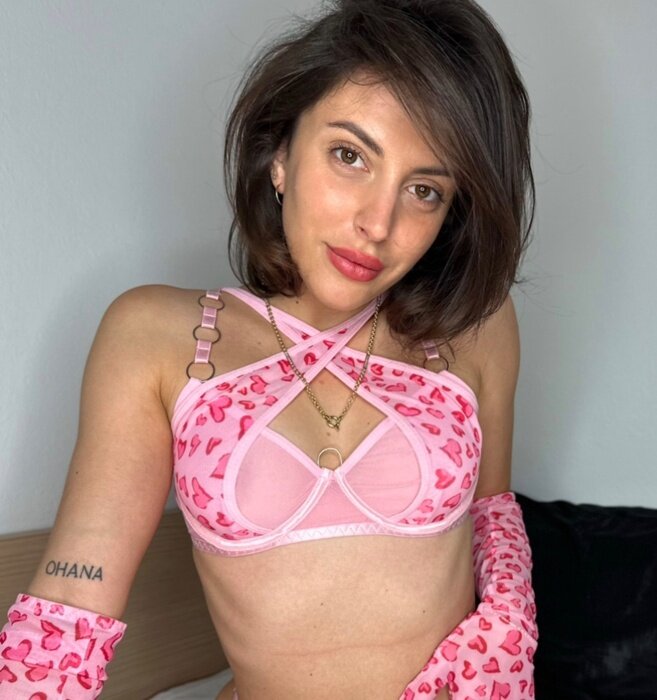 Nikiiii (@niki-iii), OnlyFans creator