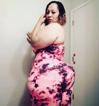 Nikithicc1 (@niki_thicc1), OnlyFans creator