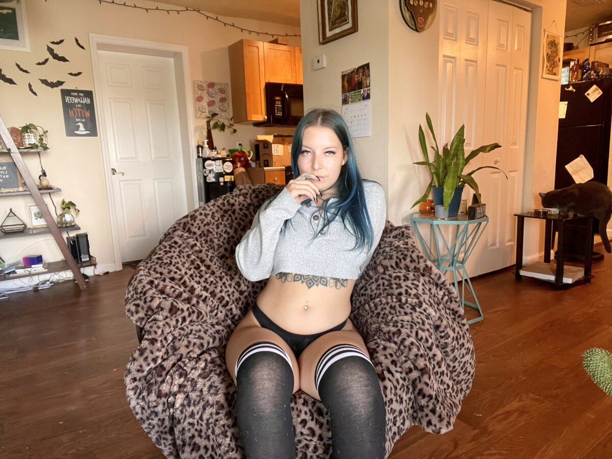 Nikiplays (@nikiplays), OnlyFans creator