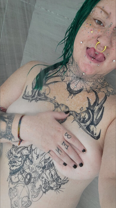 Nikki6x6x6 (@nikki6x6x6), OnlyFans creator