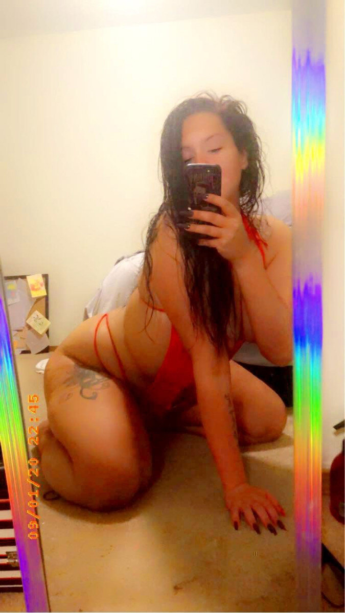 Nikkiik (@nikkii_k), OnlyFans creator