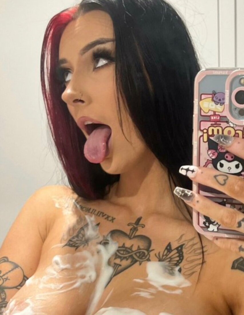 Nikkirita (@nikkirita), OnlyFans creator