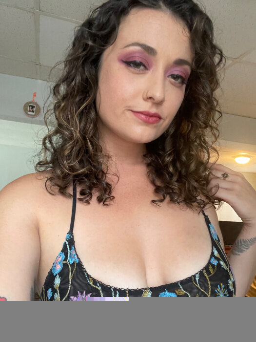 Ninaxx47 (@nina_xx47), OnlyFans creator