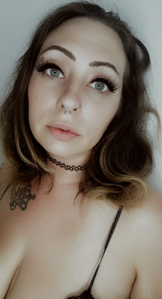 Ninamariebaby (@ninamariebaby), OnlyFans creator
