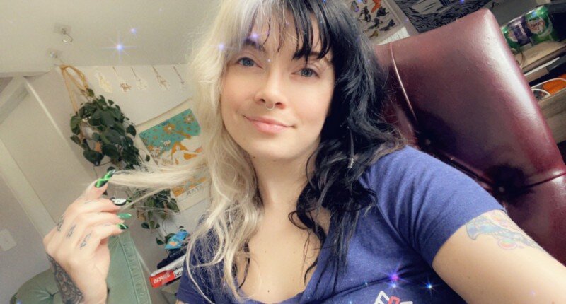 Nipsybartender (@nipsybartender), OnlyFans creator