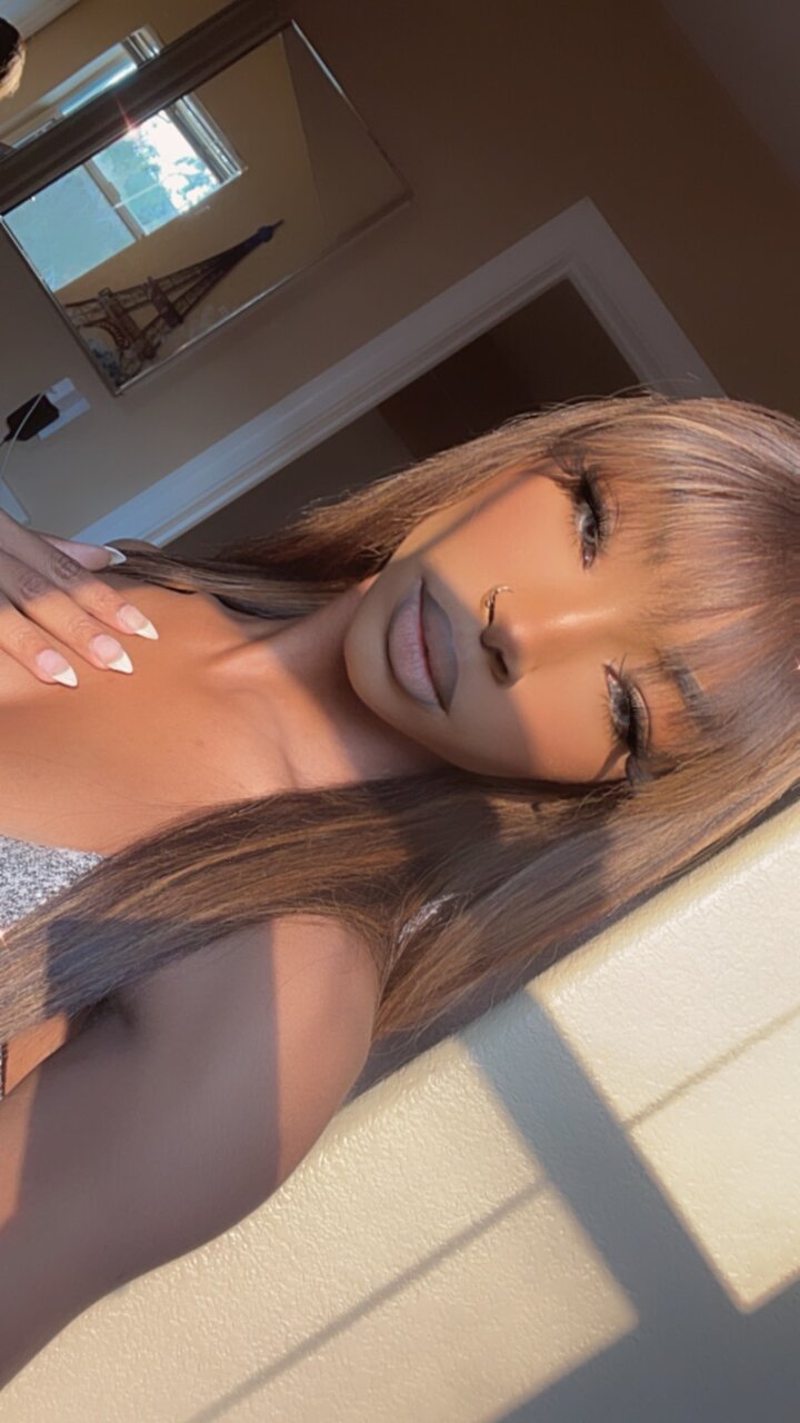 Niviawolfe (@niviawolfe), OnlyFans creator