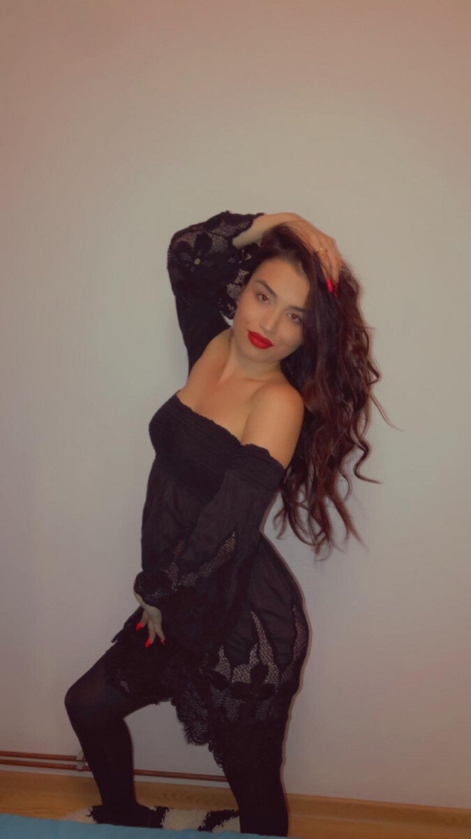 Nncy2001 (@nncy2001), OnlyFans creator