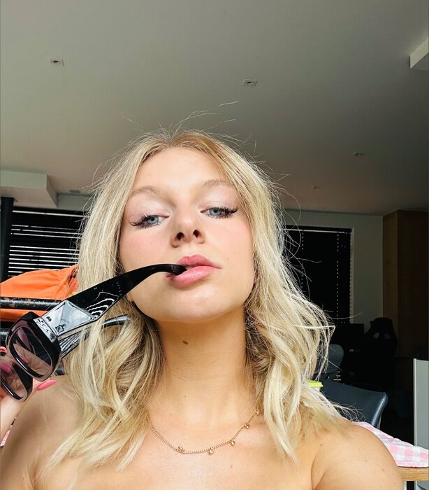 Noa (@noamaes), OnlyFans creator