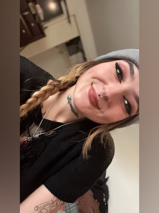 Nsfwcrybabyyyy (@nsfwcrybabyyyy), OnlyFans creator