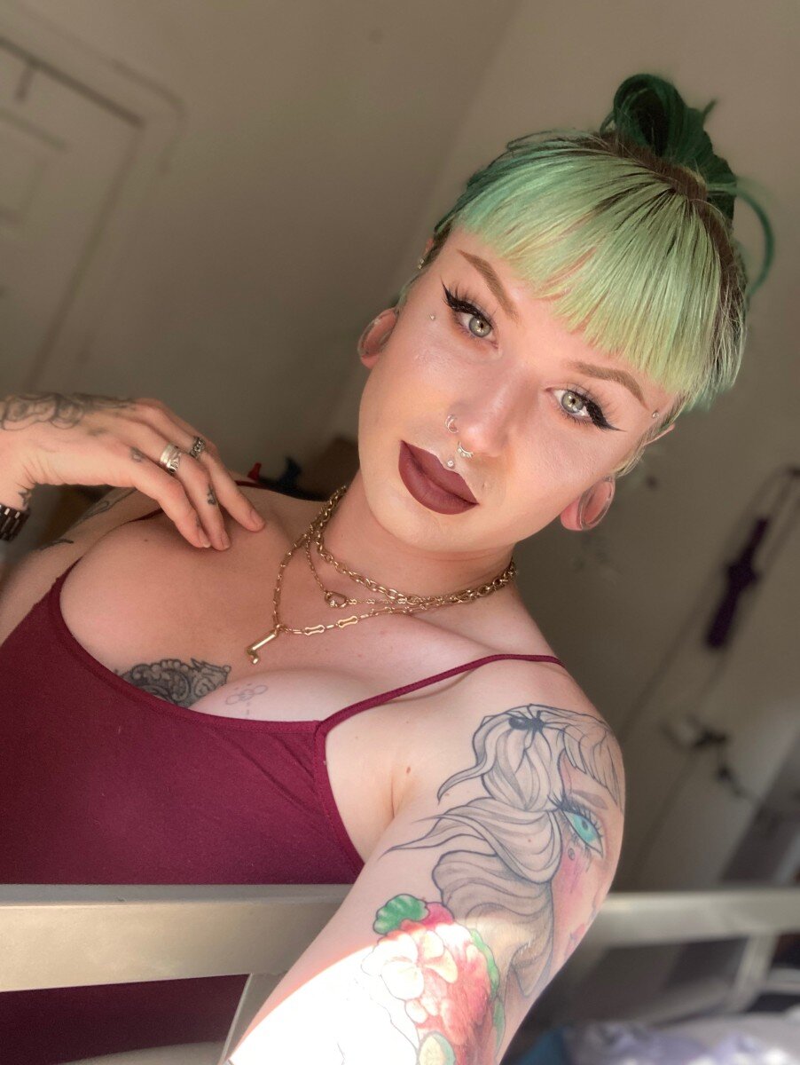 Nsfwtsbrie (@nsfwtsbrie), OnlyFans creator
