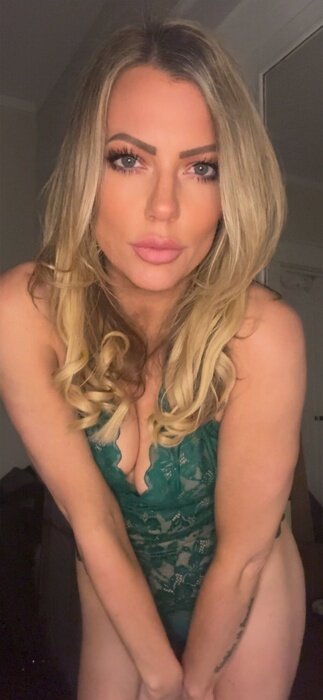 Nursetoughlove (@nursetoughlove), OnlyFans creator