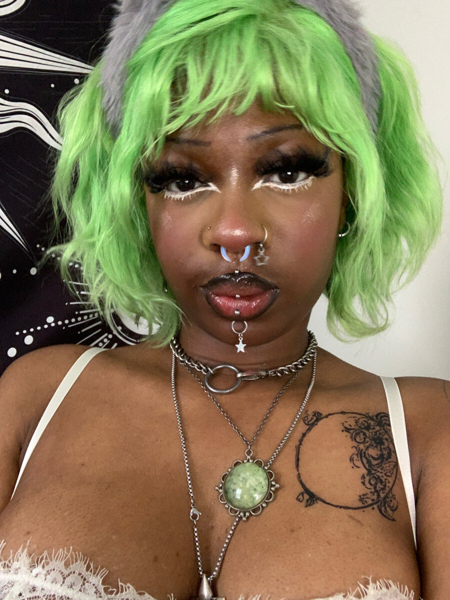 Nymph0babi (@nymph0babi), OnlyFans creator