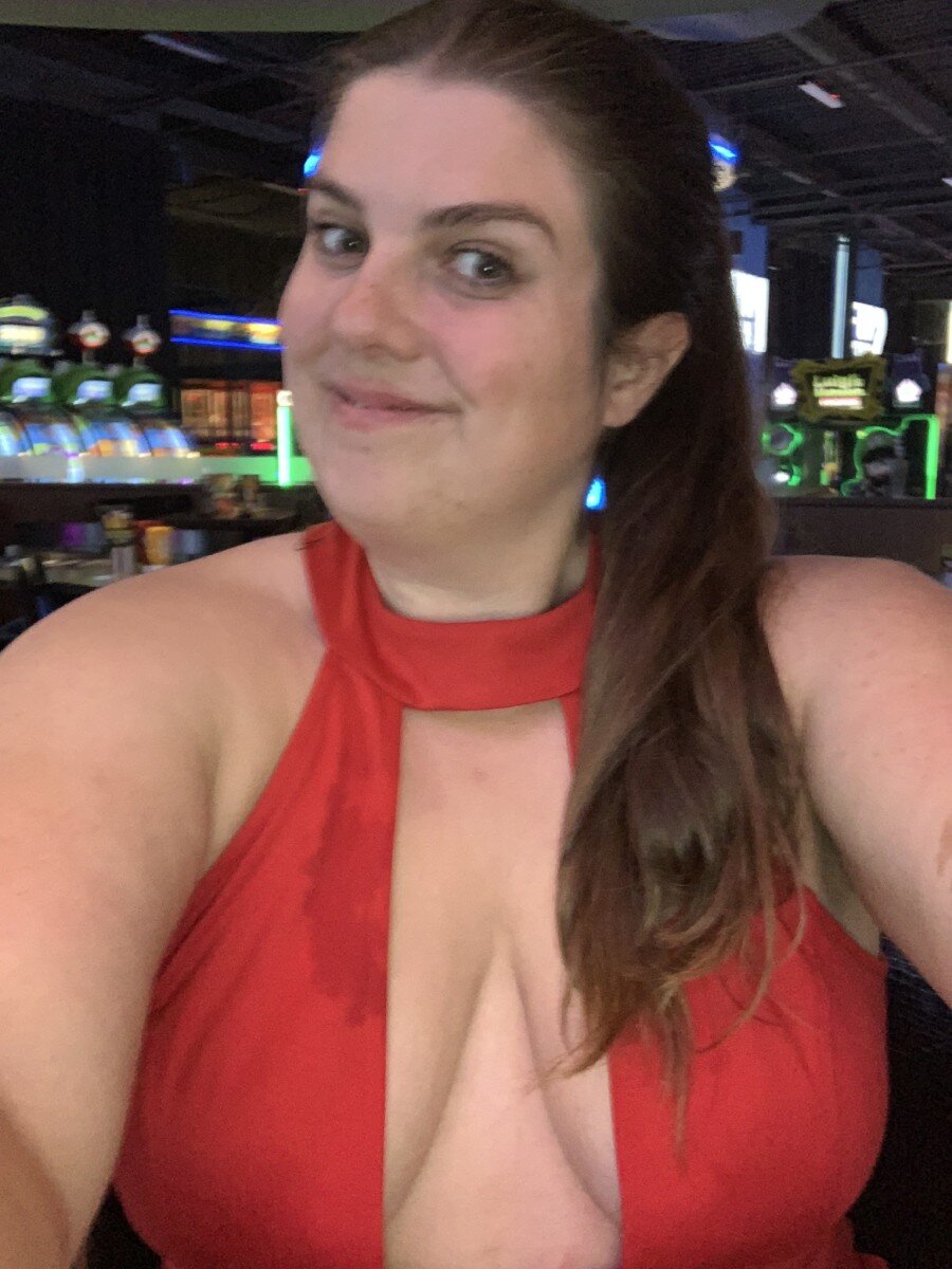 Nymphogirl6969 (@nymphogirl6969), OnlyFans creator