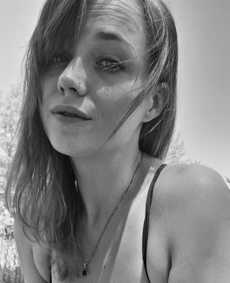 sky (@offgridluvshack), OnlyFans creator