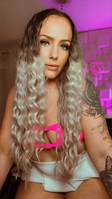 Officialadelynaustin (@officialadelynaustin), OnlyFans creator