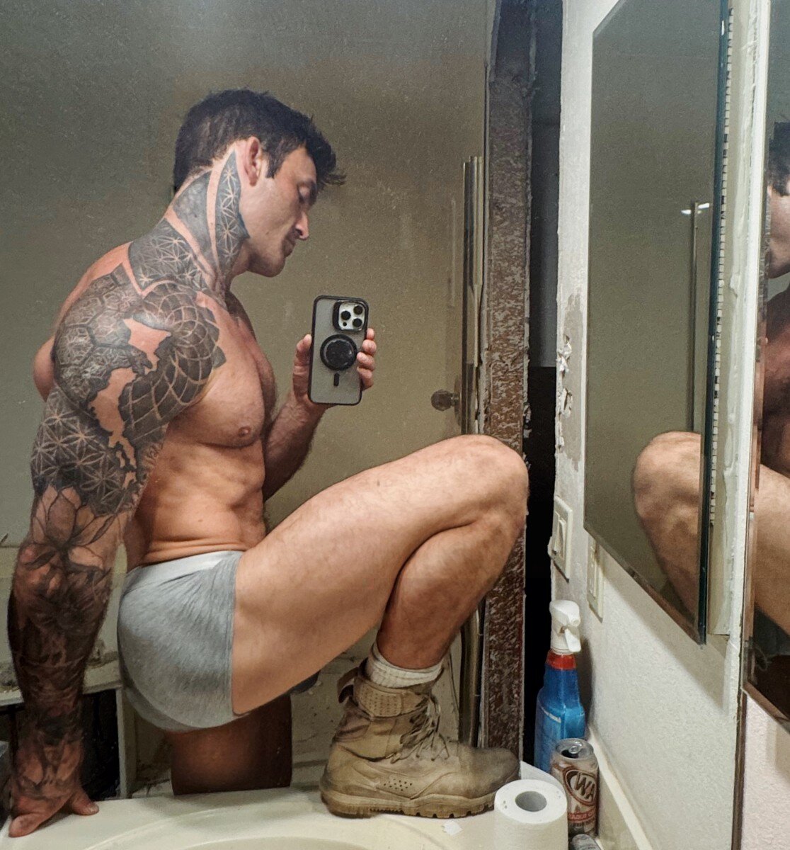 Officialjw (@officialjw), OnlyFans creator