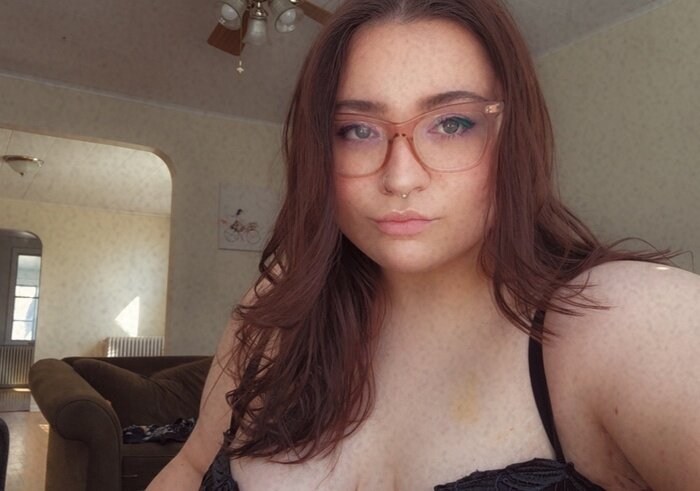 Just (@oh-solovely), OnlyFans creator