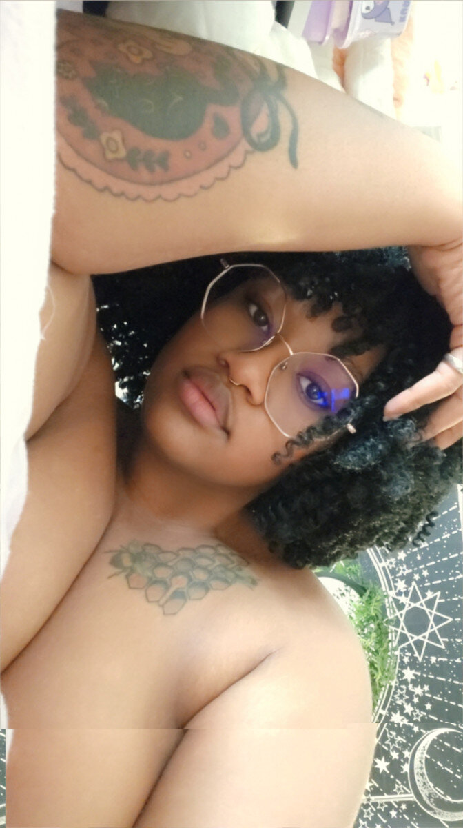 Ohhfuxk (@ohhfuxk), OnlyFans creator