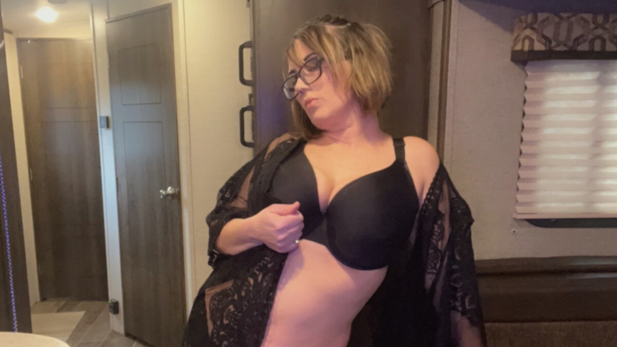 Ohioangelgirl80 (@ohioangelgirl80), OnlyFans creator