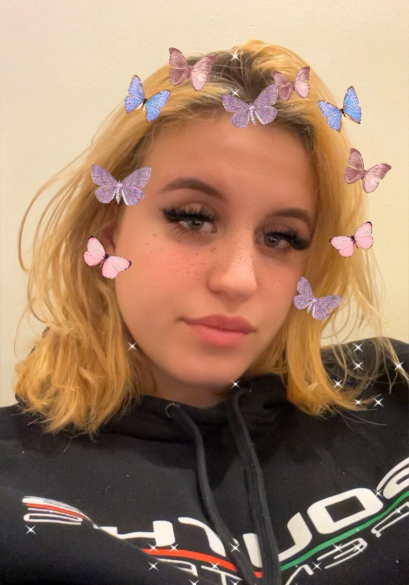 Olivebabyyyy (@olivebabyyyy), OnlyFans creator
