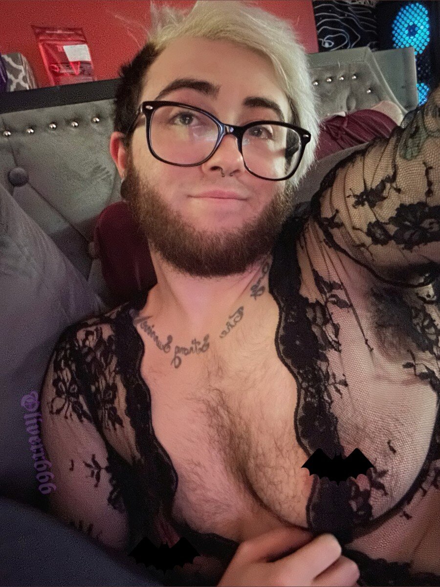 Oliverr666 (@oliverr666), OnlyFans creator