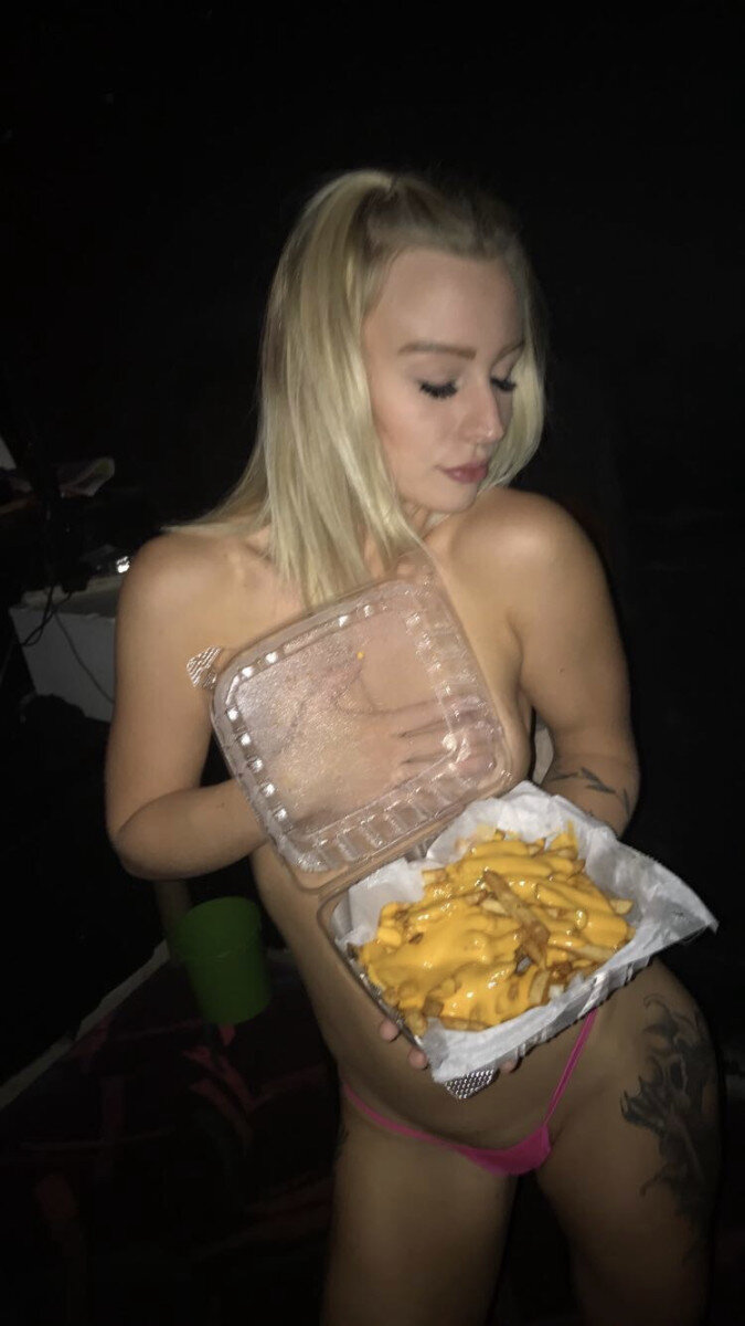 Olivias9 (@olivia-s9), OnlyFans creator