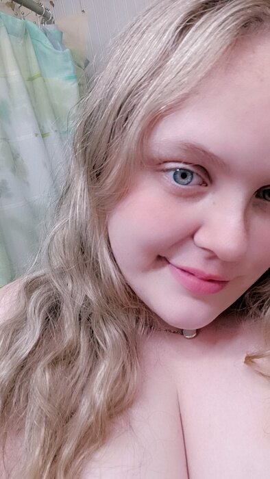 Oliviabluntfree (@oliviabluntfree), OnlyFans creator