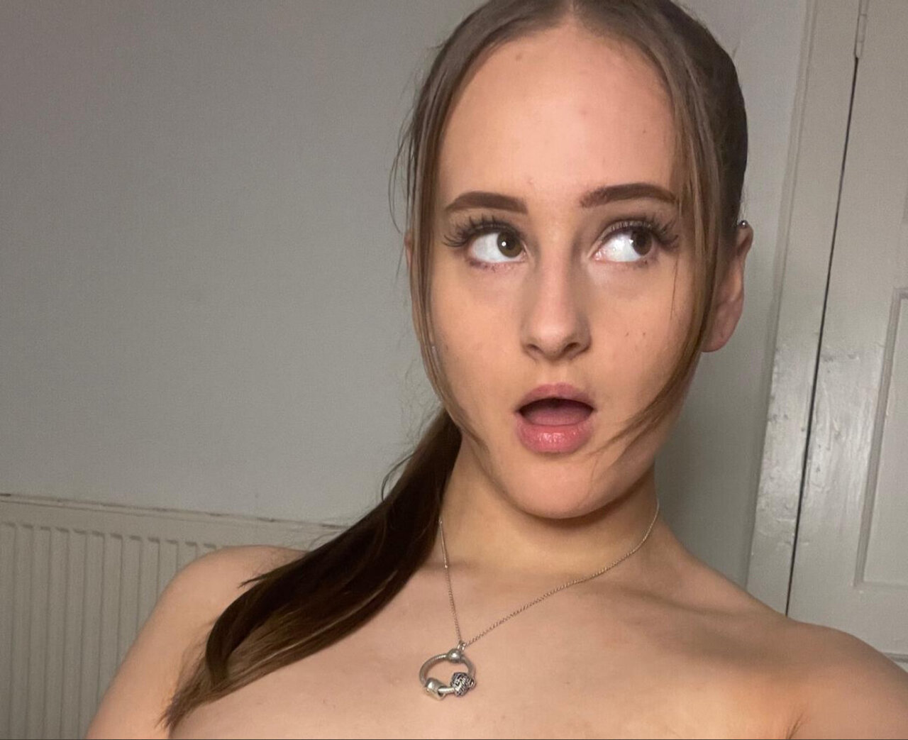 Oliviacrose (@oliviacrose), OnlyFans creator