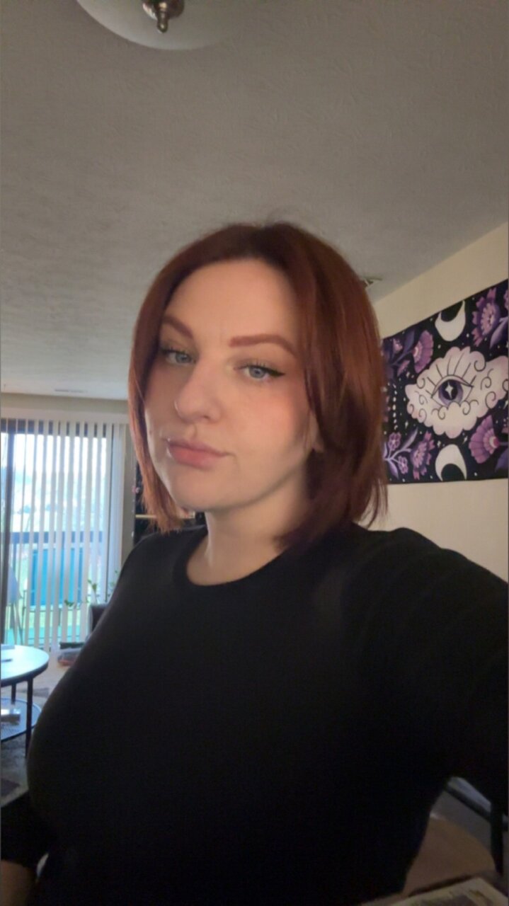 Oliviareneaaa (@oliviareneaaa), OnlyFans creator