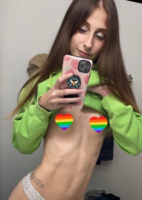 Olliemae420 (@olliemae420), OnlyFans creator