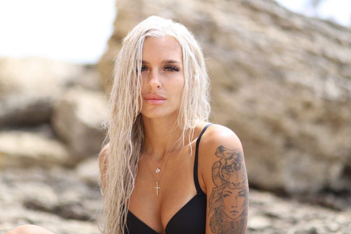 Olyalafree (@olya_la_free), OnlyFans creator
