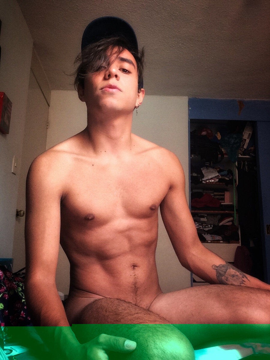 Omgitsmartee (@omgitsmartee), OnlyFans creator