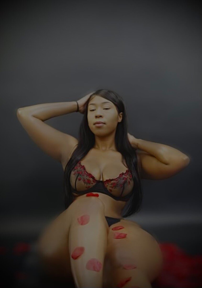Onlybluesroses (@onlybluesroses), OnlyFans creator