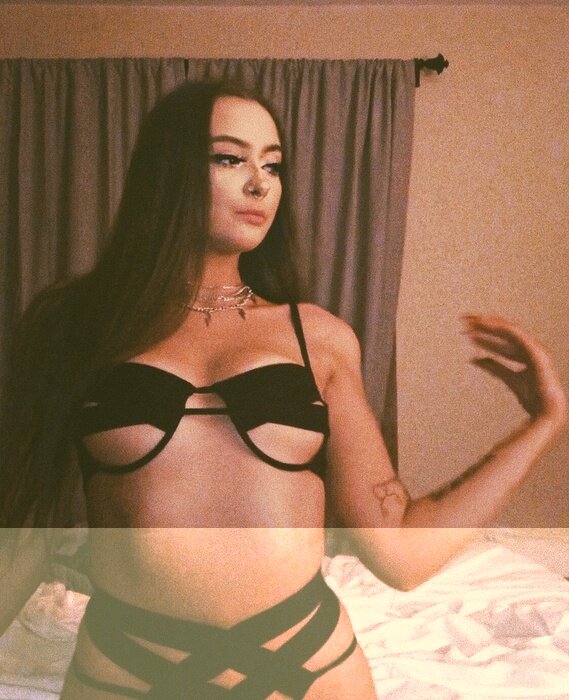 Onlychloee (@onlychloee), OnlyFans creator
