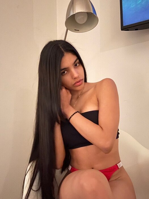 Onlylunaxo (@onlylunaxo), OnlyFans creator